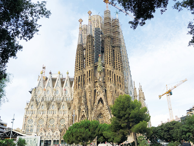 サグラナ・ファミリア