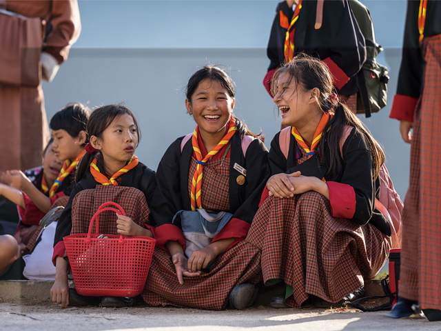 民族衣装を着た少女たち/Photo by Marcus Westberg<br />
©Tourism Bhutan