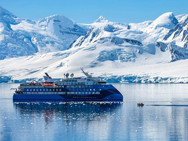 「オーシャン・アルバトロス」/©Polar Latitudes Expeditions
