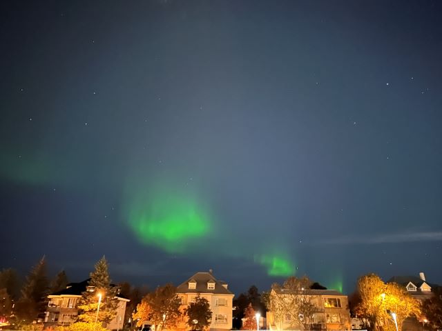 レイキャヴィークで見たオーロラ レイキャヴィークで見たオーロラ