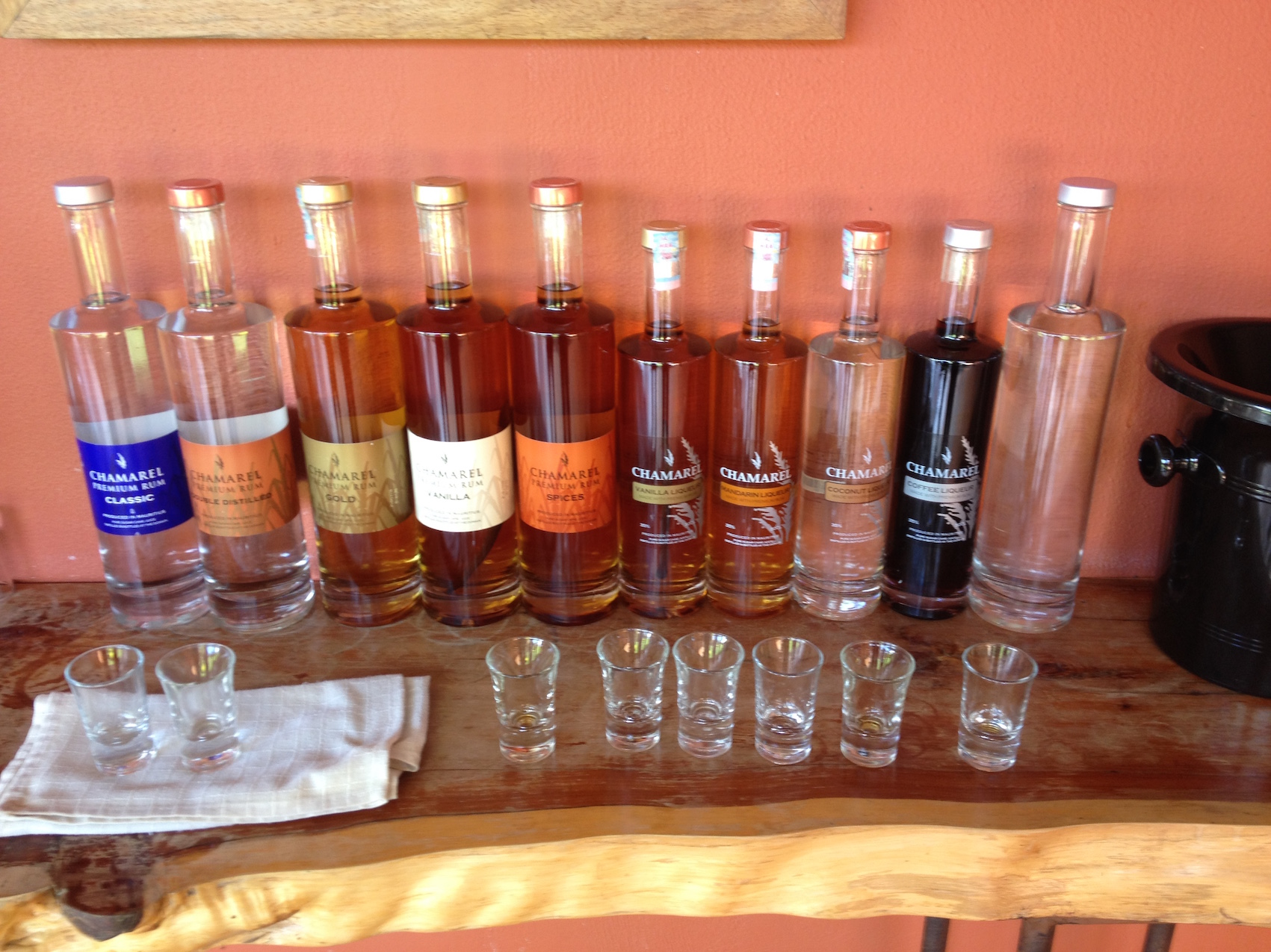モーリシャスはラム酒が名産です。 モーリシャスはラム酒が名産です。